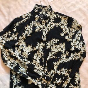 Casual men’s button down